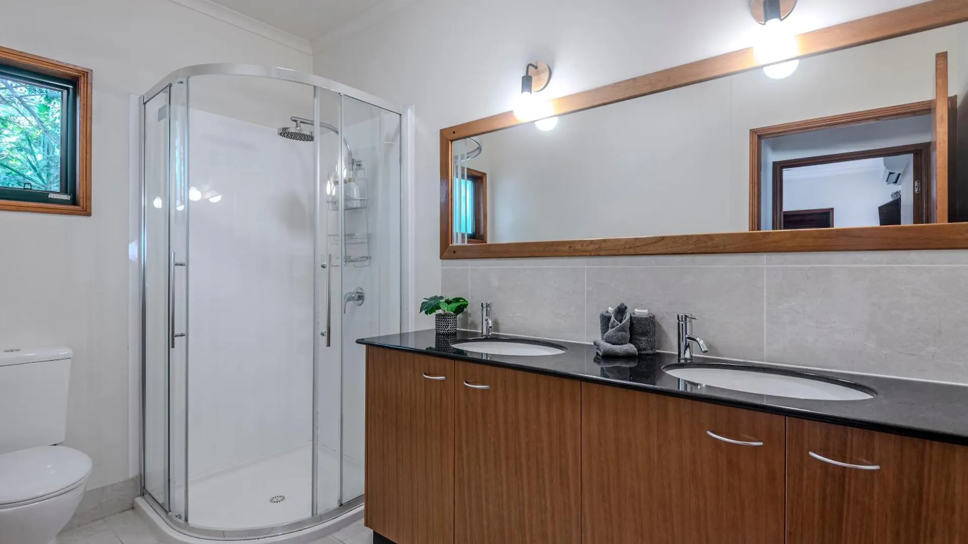 Apartment Casuarina Cove 1 On Hamilton Island By Hamorent