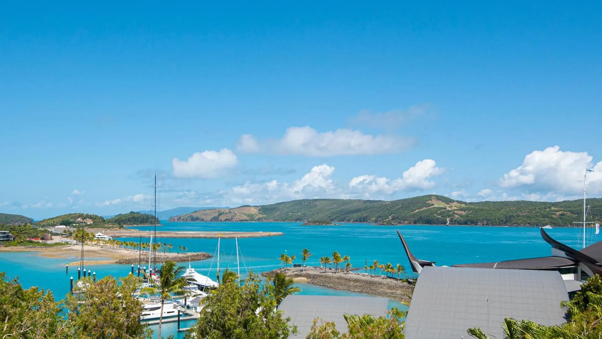 Casuarina Cove 1 On Hamilton Island By Hamorent