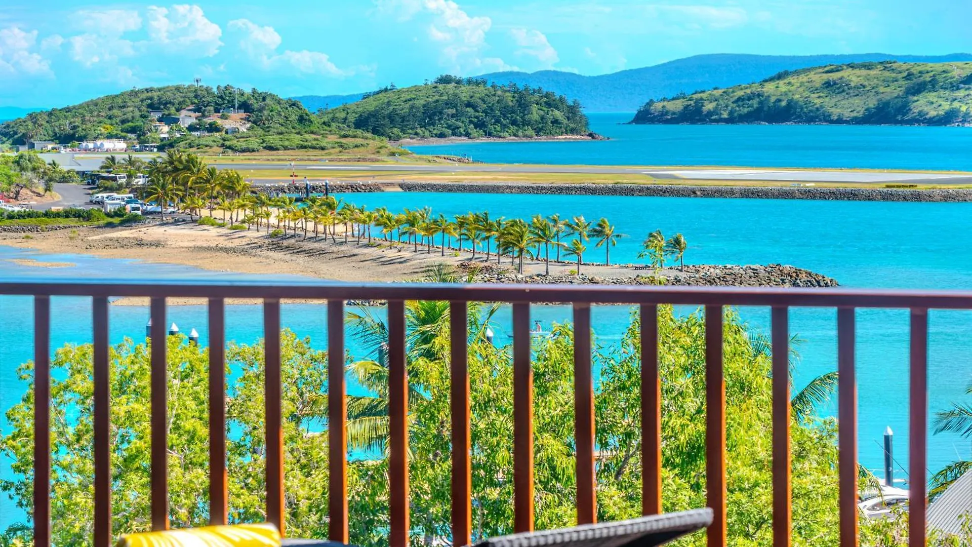 Casuarina Cove 1 On Hamilton Island By Hamorent 0*,